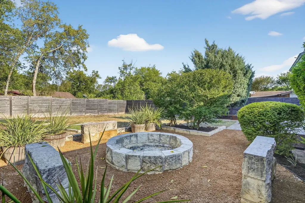 5706 Breezewood Drive Austin TX 78745