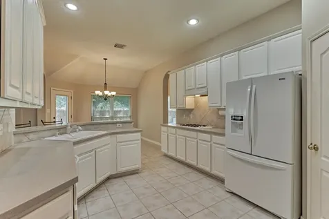 930 Arbor Pine Tomball TX 77375