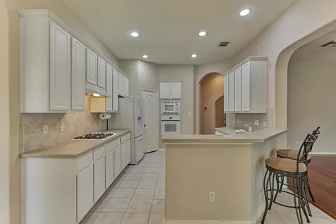 930 Arbor Pine Tomball TX 77375