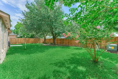 930 Arbor Pine Tomball TX 77375
