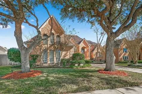 2203 Gleneagles Drive League City TX 77573