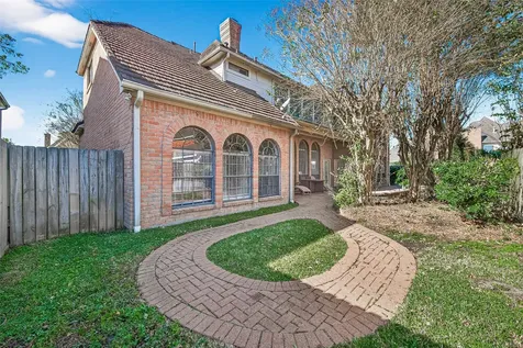 2203 Gleneagles Drive League City TX 77573