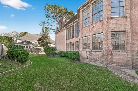 2203 Gleneagles Drive League City TX 77573