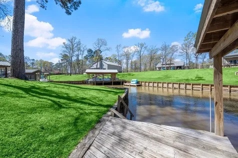 128 W Village Cove Loop Livingston TX 77351