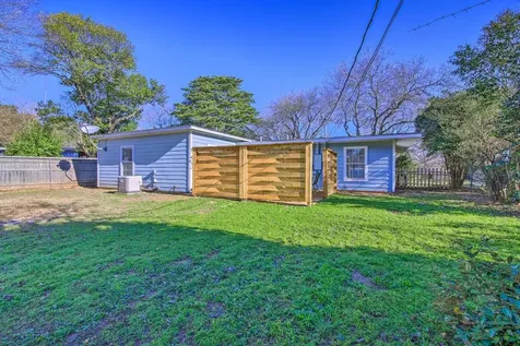 811 W Schubert Street Fredericksburg TX 78624