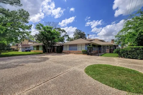 4002 Portsmouth Avenue Houston TX 77027