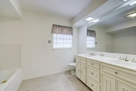 4002 Portsmouth Avenue Houston TX 77027