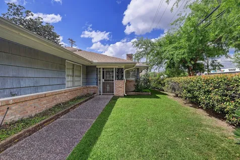 4002 Portsmouth Avenue Houston TX 77027