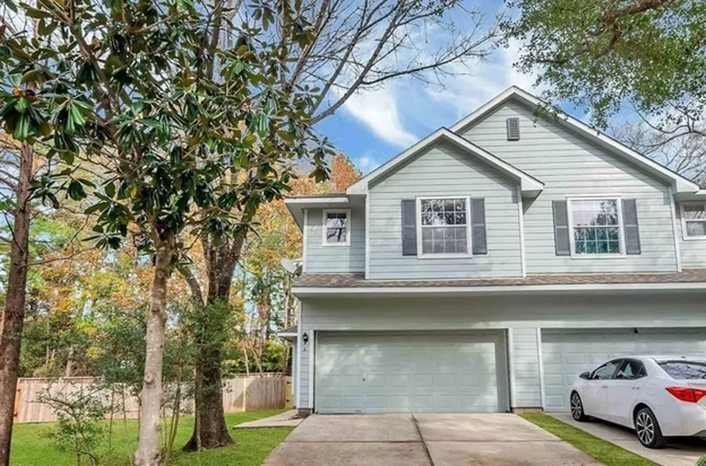 2 Peachridge Place The Woodlands TX 77382