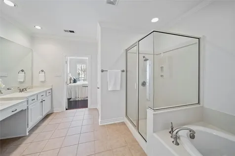 2011 Spring Cedar Lane Houston TX 77077