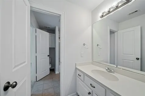 2011 Spring Cedar Lane Houston TX 77077