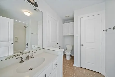 2011 Spring Cedar Lane Houston TX 77077