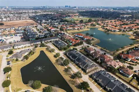 2011 Spring Cedar Lane Houston TX 77077