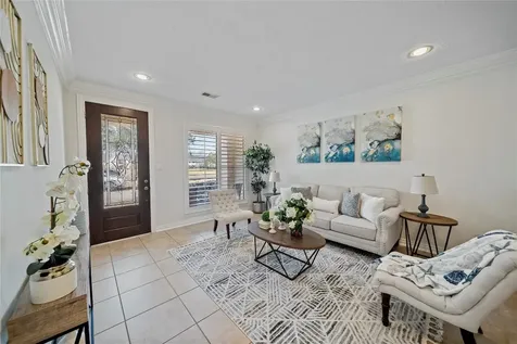 2011 Spring Cedar Lane Houston TX 77077