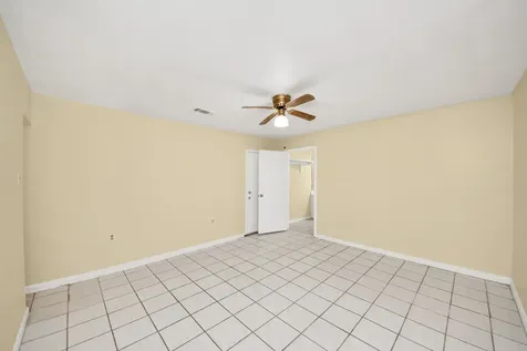 8105 Lanham Lane Houston TX 77075