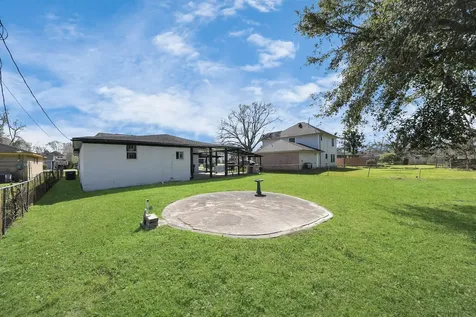 8105 Lanham Lane Houston TX 77075
