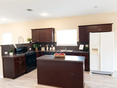 3986 Avenue B Brookshire TX 77423