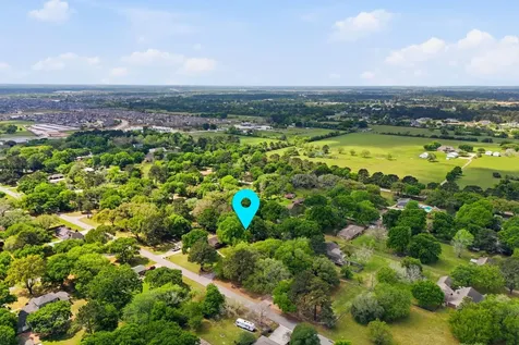 18902 Misty Lane Tomball TX 77377