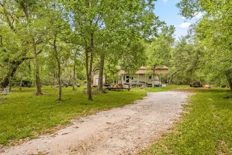 161 County Road 508 Brazoria TX 77422