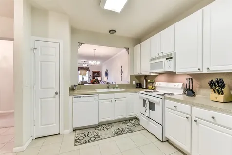 2815 Kings Crossing Drive 319 Kingwood TX 77345