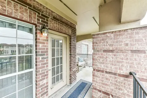 2815 Kings Crossing Drive 319 Kingwood TX 77345