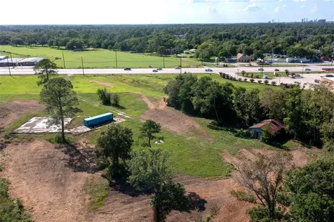 6822 N Highway 146 Baytown TX 77523
