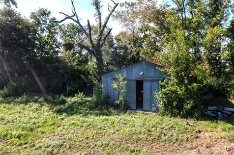 6822 N Highway 146 Baytown TX 77523