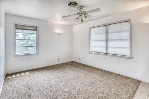 407 W Glenn Street Bellville TX 77418