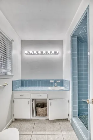 407 W Glenn Street Bellville TX 77418