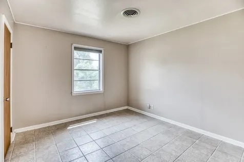 407 W Glenn Street Bellville TX 77418