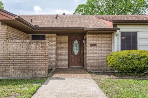 407 W Glenn Street Bellville TX 77418
