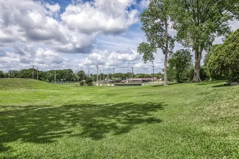 407 W Glenn Street Bellville TX 77418
