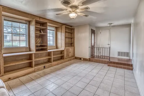 407 W Glenn Street Bellville TX 77418