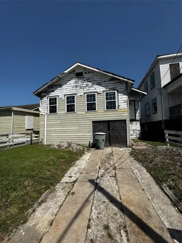 3122 Avenue N 1/2 Galveston TX 77550