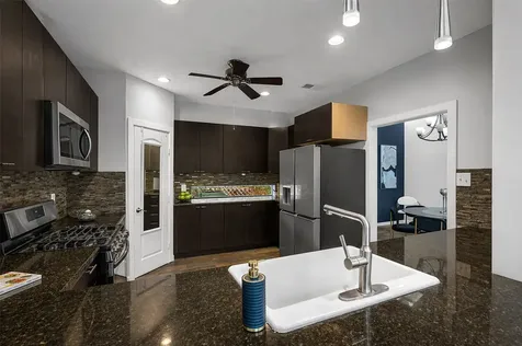 12800 Briar Forest Drive 70 Houston TX 77077