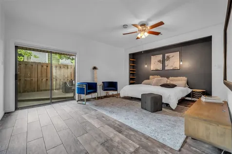 12800 Briar Forest Drive 70 Houston TX 77077