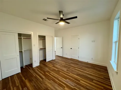 2119 Avenue O 1/2 Rear Galveston TX 77550