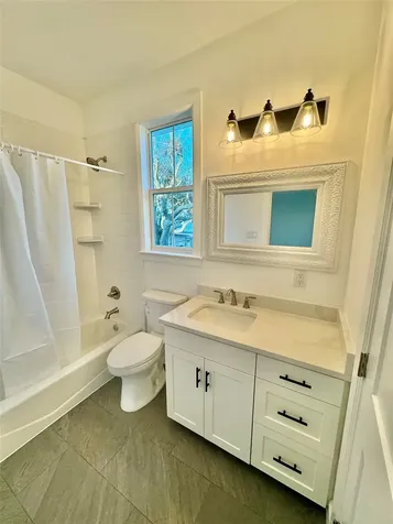 2119 Avenue O 1/2 Rear Galveston TX 77550