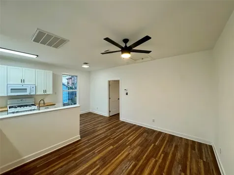 2119 Avenue O 1/2 Rear Galveston TX 77550