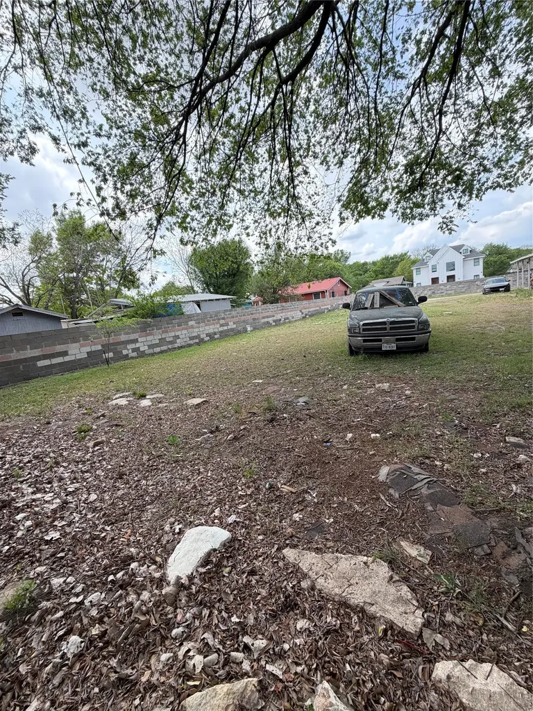 1125 Brookswood Avenue Austin TX 78721