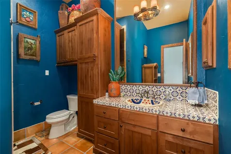 506 Sunset Circle Tiki Island TX 77554