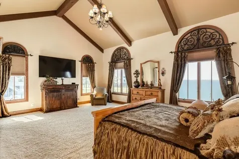 506 Sunset Circle Tiki Island TX 77554