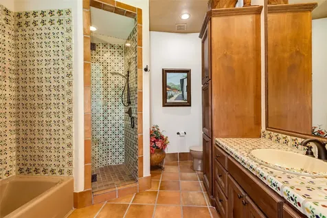 506 Sunset Circle Tiki Island TX 77554