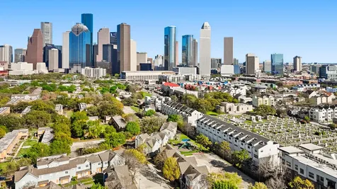 1304 W Dallas Street Houston TX 77019
