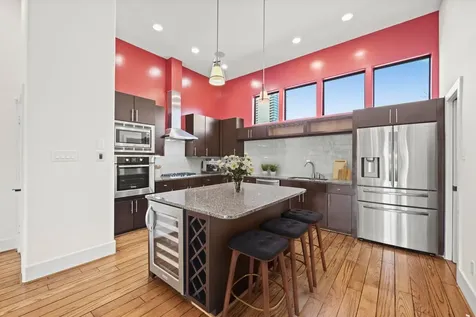 1304 W Dallas Street Houston TX 77019