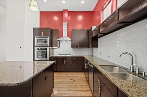 1304 W Dallas Street Houston TX 77019
