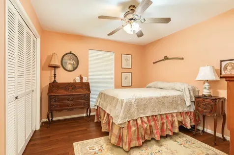 221 Banyan Street Lake Jackson TX 77566