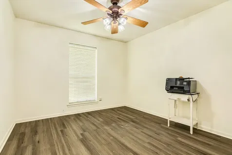 221 Banyan Street Lake Jackson TX 77566