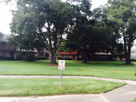 10466 Hammerly Boulevard 70 Houston TX 77043