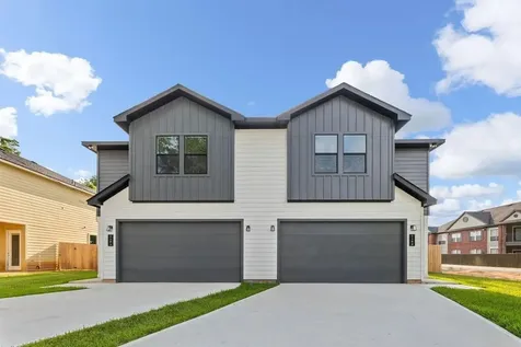 518 Clinton Street A Conroe TX 77301